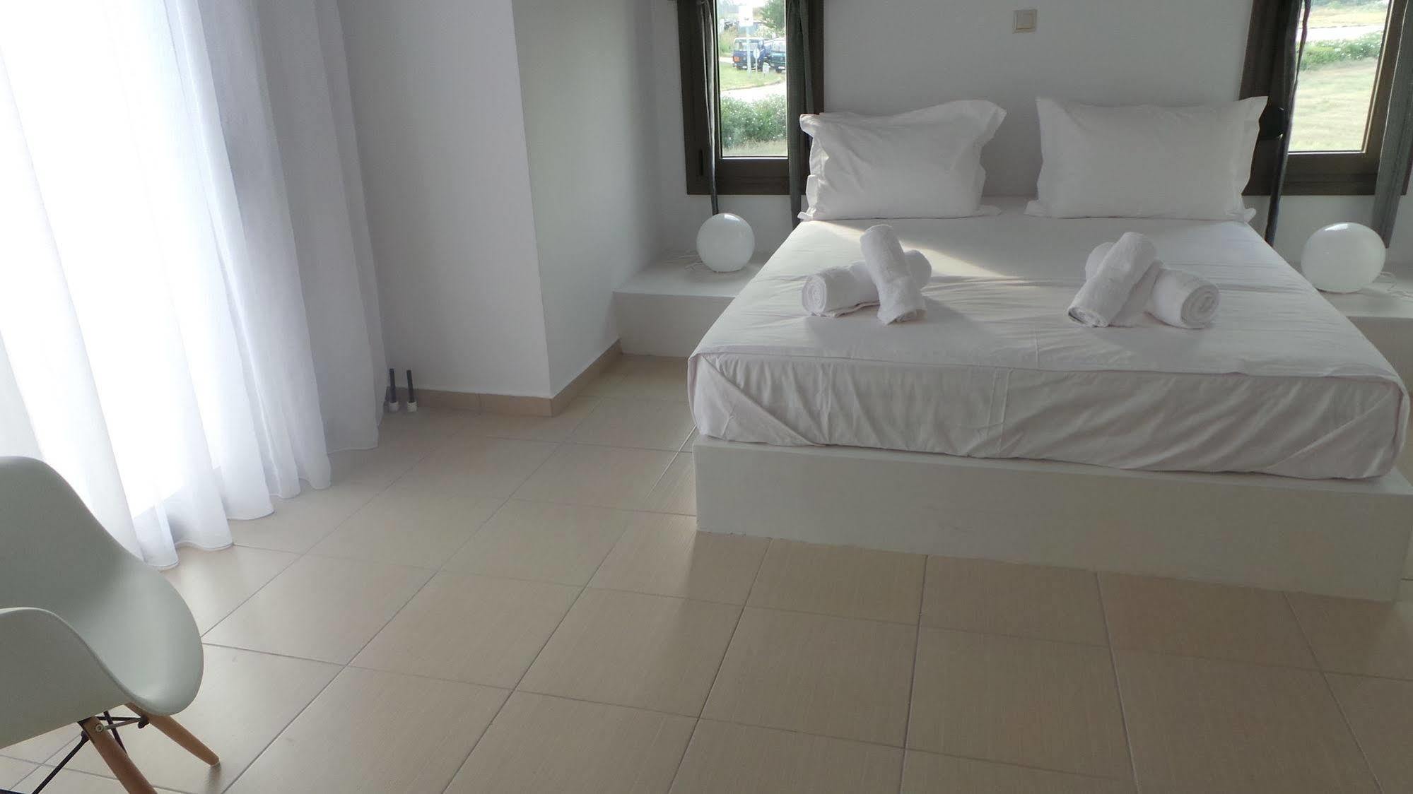 Niovi Boutique Apartments Afytos Eksteriør bilde